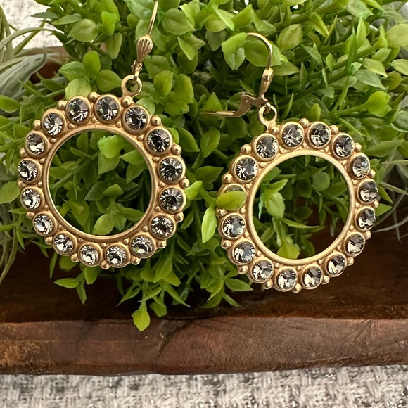 Brilliant Gold and Crystal Rhinestone Earrings - Picture 1 of 2